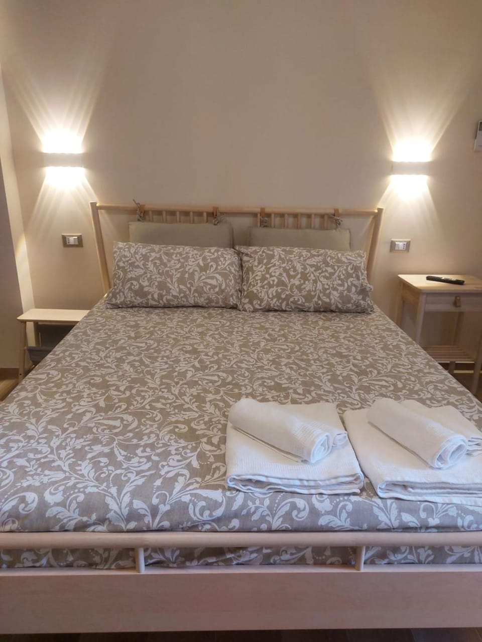 Kitchen or kitchenette, Bedroom
