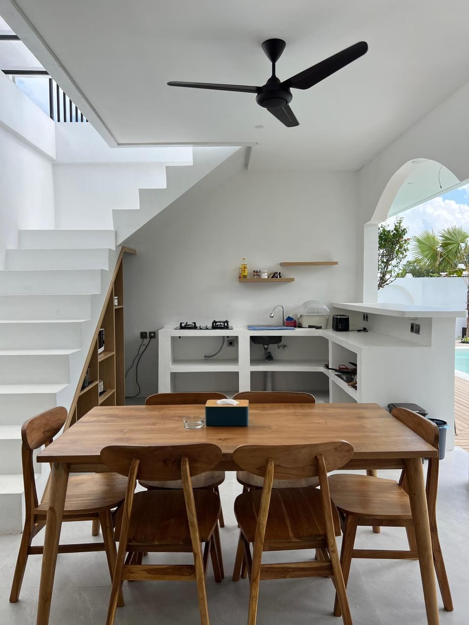 Property building, Restaurant/places to eat, Coffee/tea facilities, Kitchen or kitchenette, Lounge or bar, Seating area, Dining area, Communal kitchen, Area and facilities, Breakfast, microwave, oven, toaster, kitchen