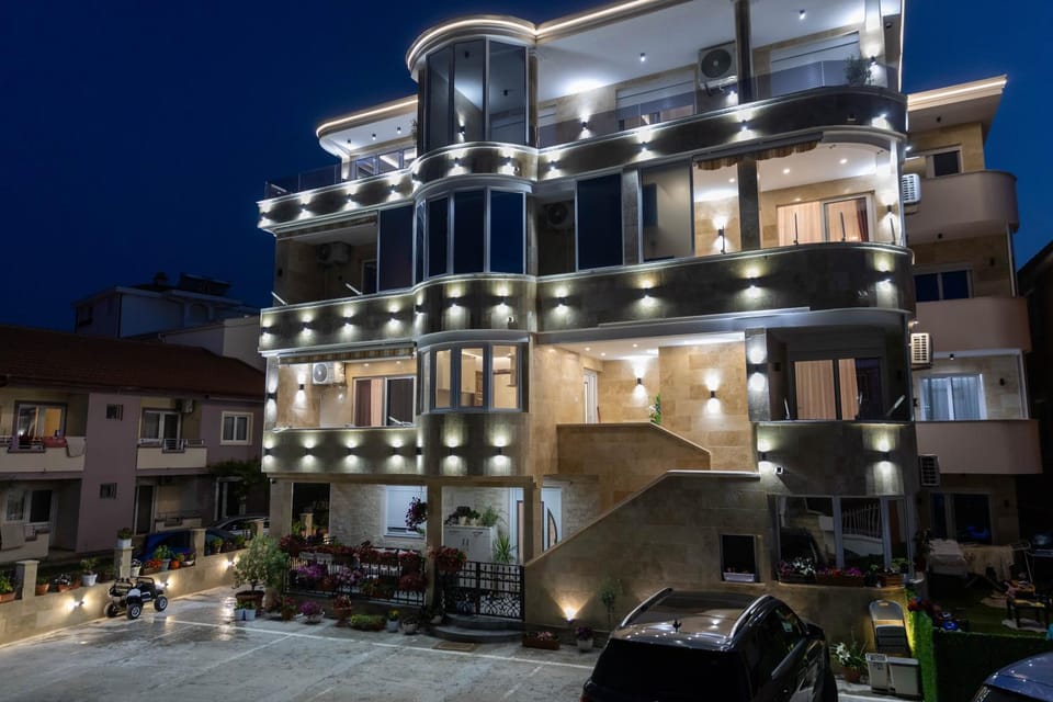 Children play ground, Kitchen or kitchenette, Parking