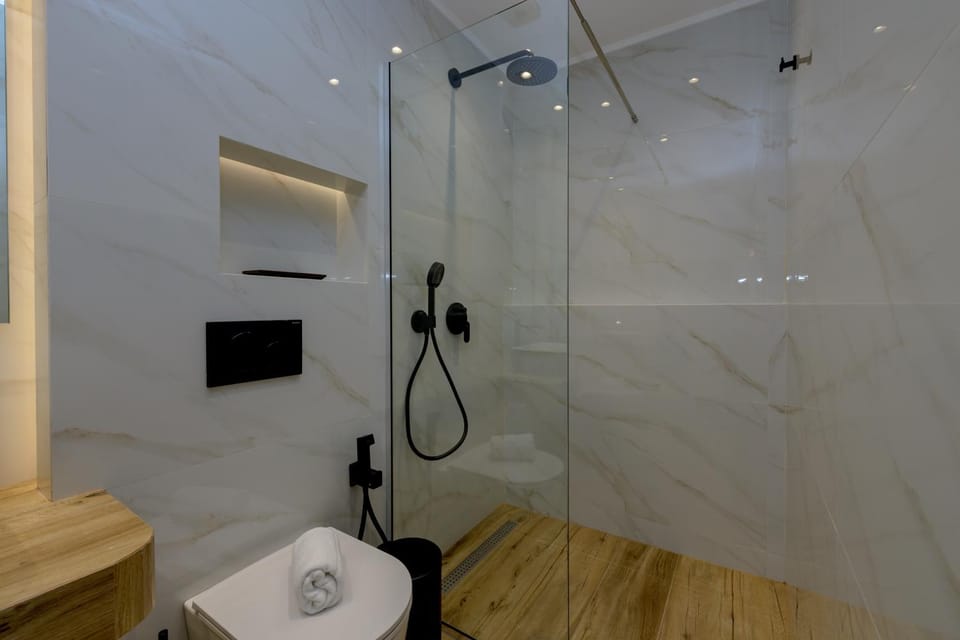 2 Brother's Suites I Zante Town I Sea View I 100m Zante port Apartment in Zakynthos