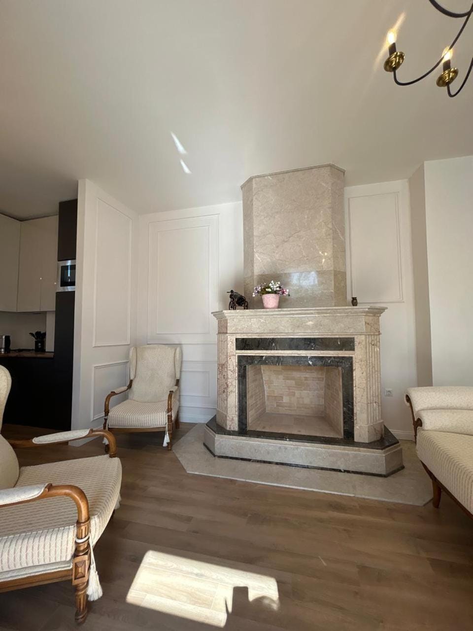 Living room, Seating area, fireplace