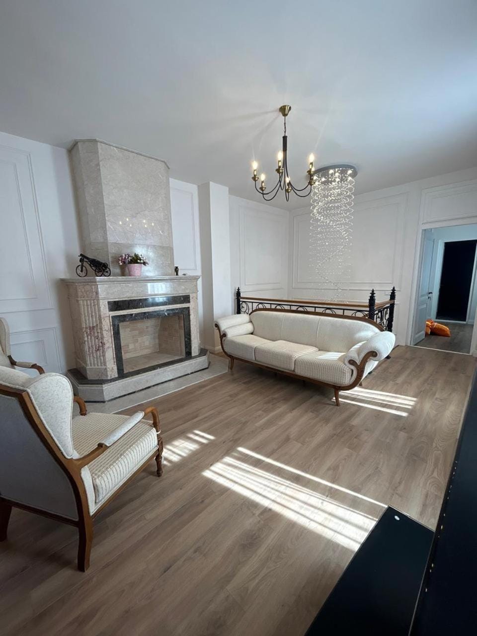 Living room, Seating area, fireplace