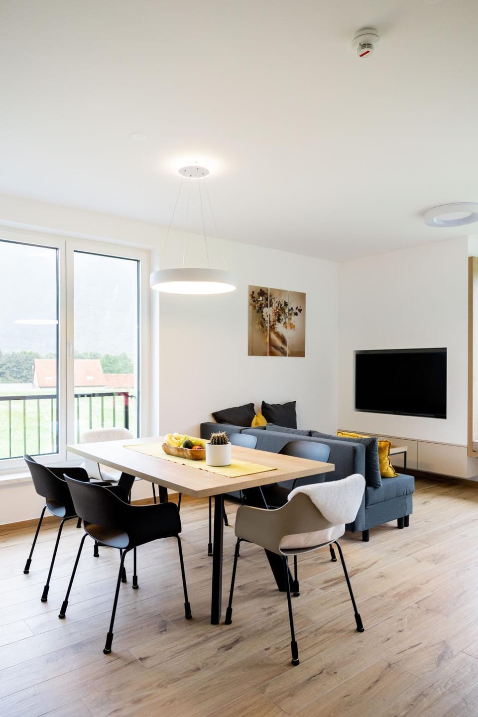 Communal lounge/ TV room