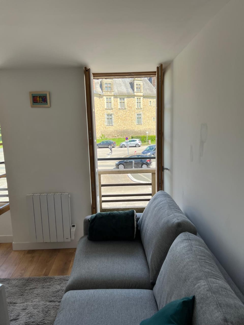 Living room, internet