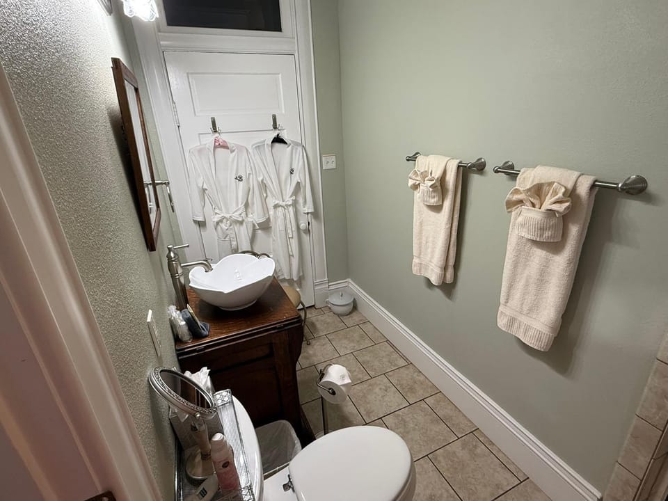 Sandstone Street Bed and Breakfast Bed and Breakfast in Llano