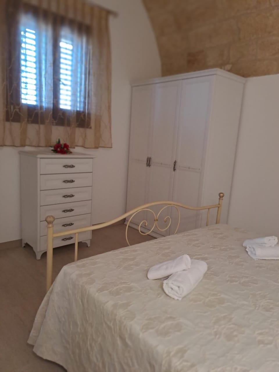 Bed, Photo of the whole room, Bedroom, towels, wardrobe