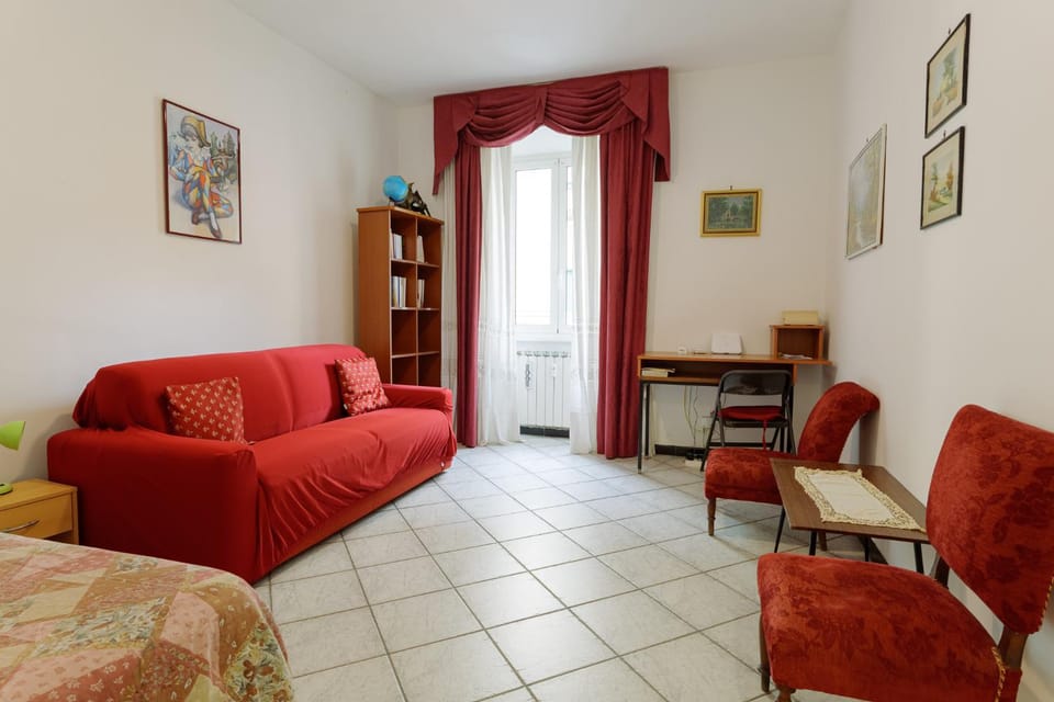 Communal lounge/ TV room, Bed