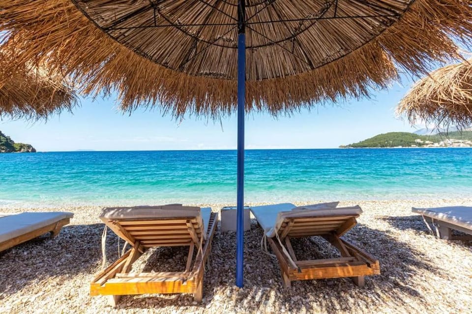 Potam'Sea Bliss 5 - Beach Front, Sun Beds & Parking Apartment in Vlorë County, Albania
