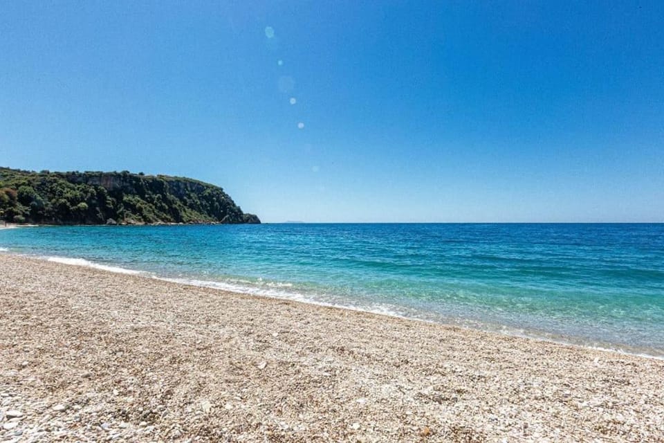 Potam'Sea Bliss 5 - Beach Front, Sun Beds & Parking Apartment in Vlorë County, Albania
