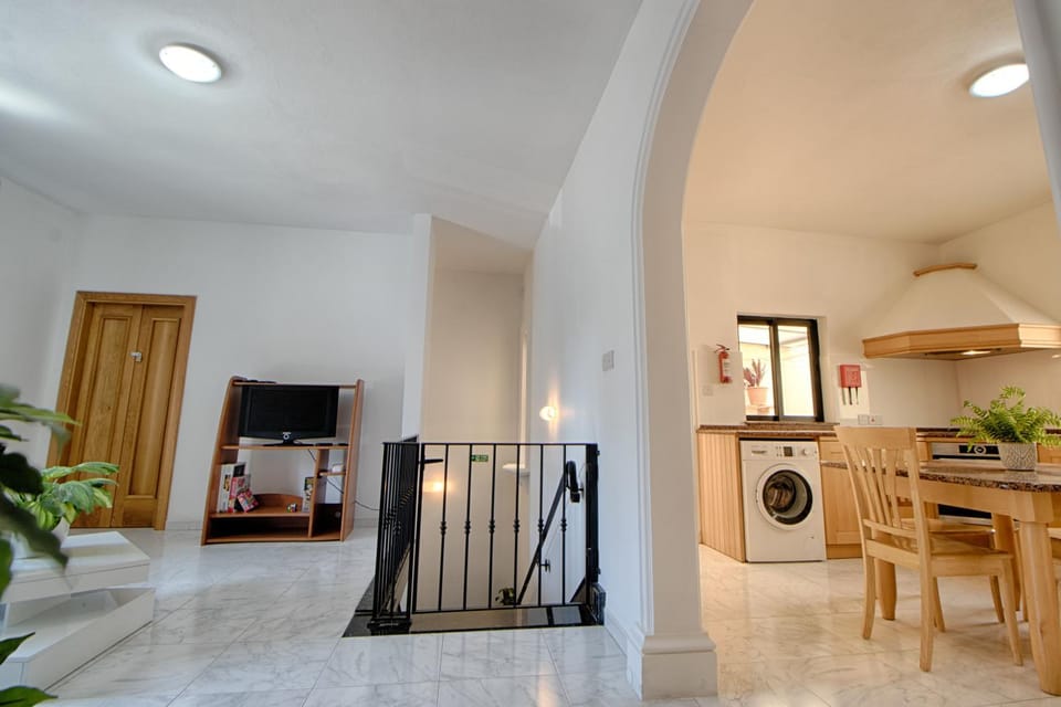 Living room, kitchen