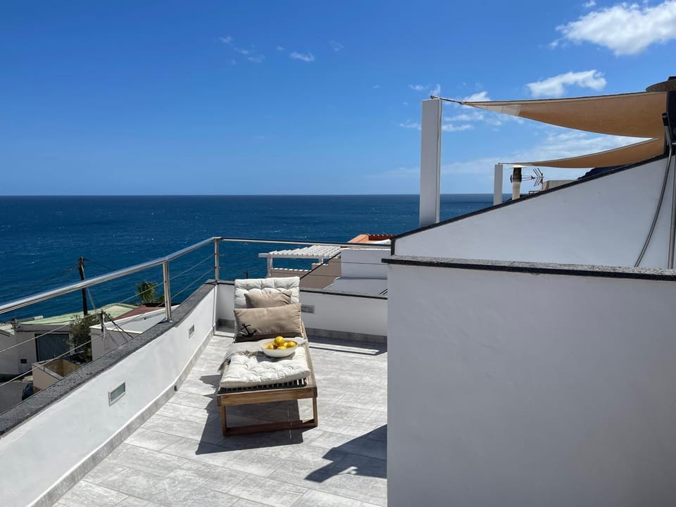 View (from property/room), Balcony/Terrace, Balcony/Terrace, Sea view, sunbed