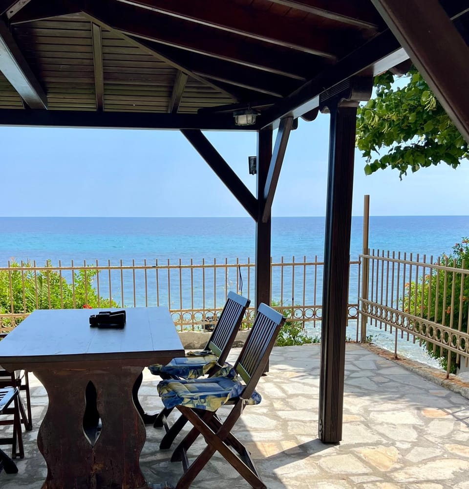 Natural landscape, Garden, Balcony/Terrace, Balcony/Terrace, Dining area, Beach, Sea view