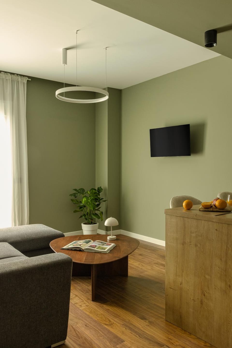 TV and multimedia, Living room, Seating area