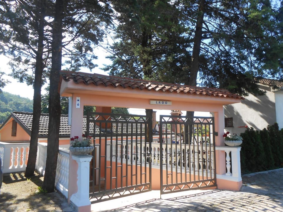 Patio, Other, Area and facilities