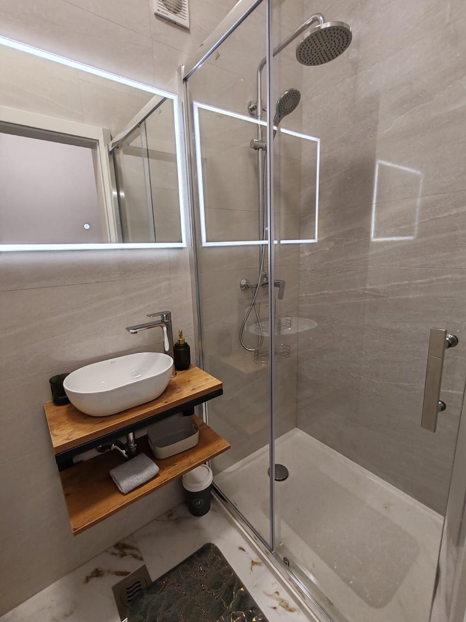 Shower, Bathroom
