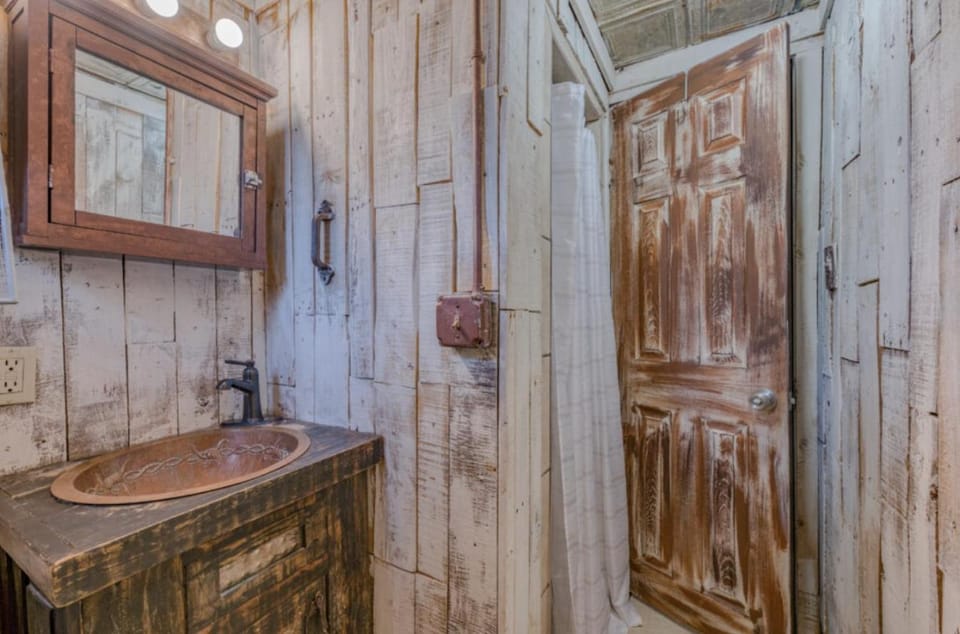 Enchanted Hideaway Cabins and Cottages Cabin in Ruidoso