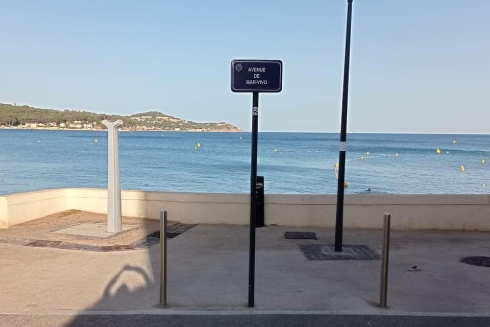 Bas de Villa "Au sud" à 250m de la mer House in La Seyne-sur-Mer