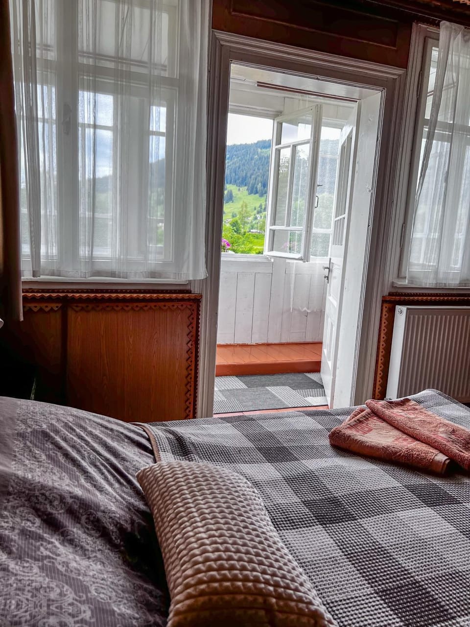 Shum Cheremosha Bed and Breakfast in Romania