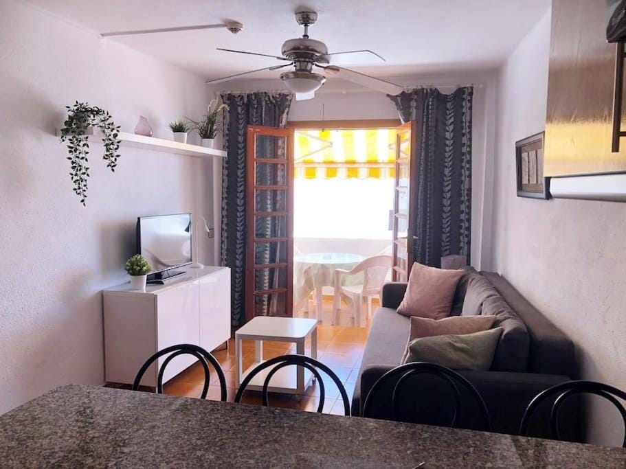 Apartamento con Vistamar y piscina climatizada en Garden City Apartment in Costa Adeje