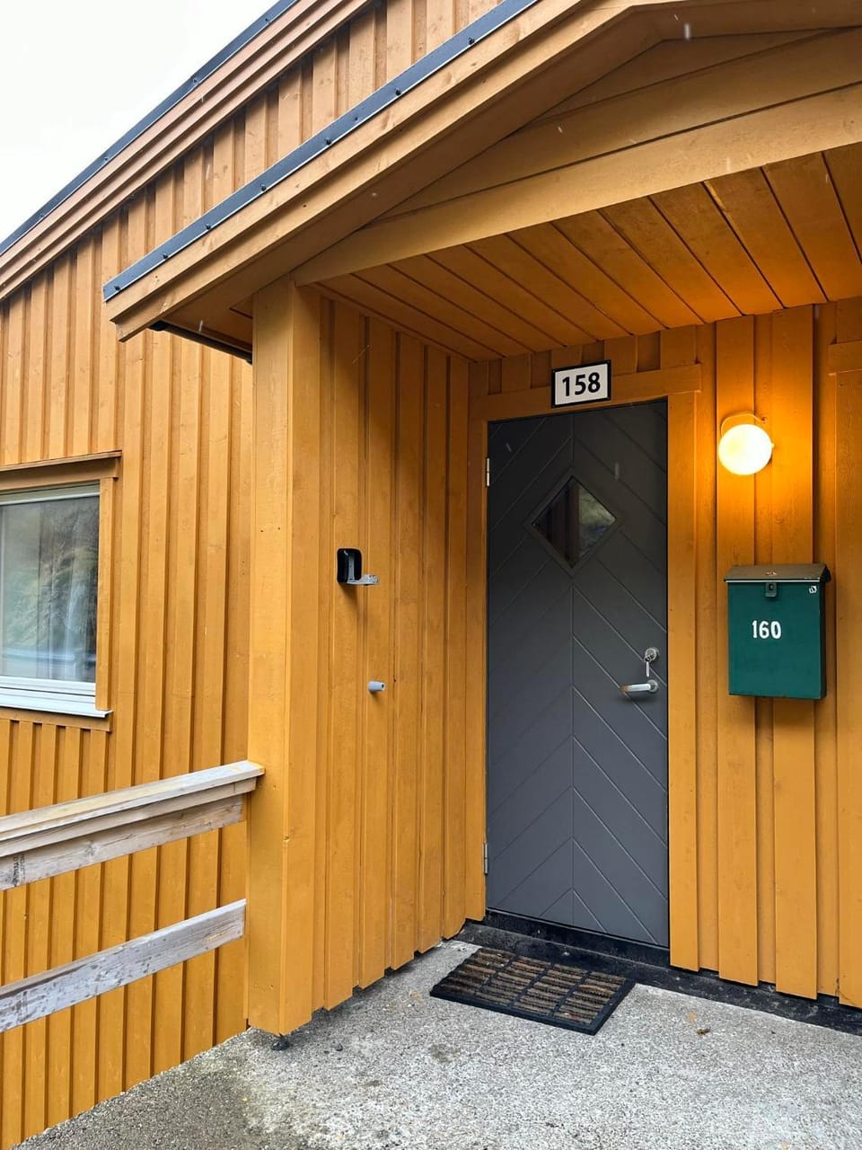 The Harbour House, dorm and twin, selfservice hostel Hostel in Lofoten
