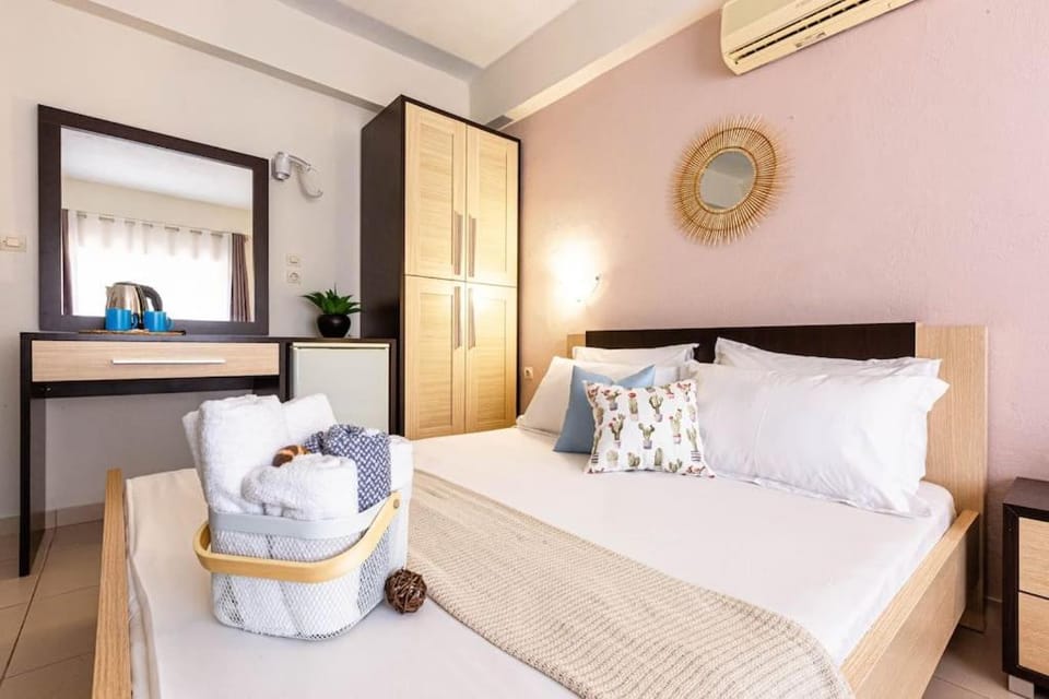 Potam'Sea Bliss 8 - Beach Front, Sun Beds & Parking Apartment in Vlorë County, Albania