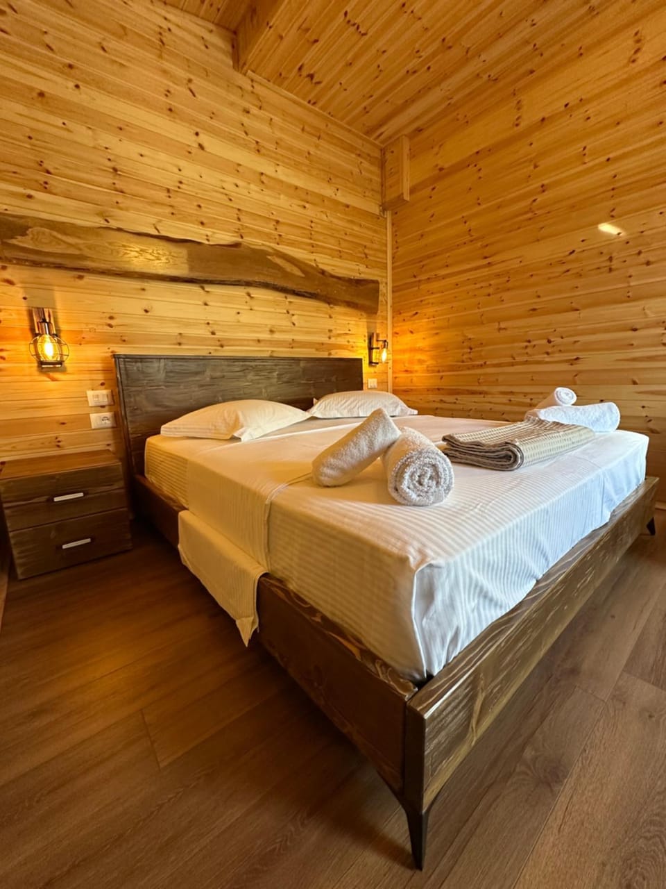 Photo of the whole room, Decorative detail, Decorative detail, Bedroom