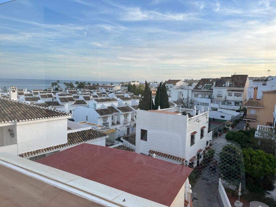 Property building, Day, Neighbourhood, Bird's eye view, Balcony/Terrace, Sea view, Street view