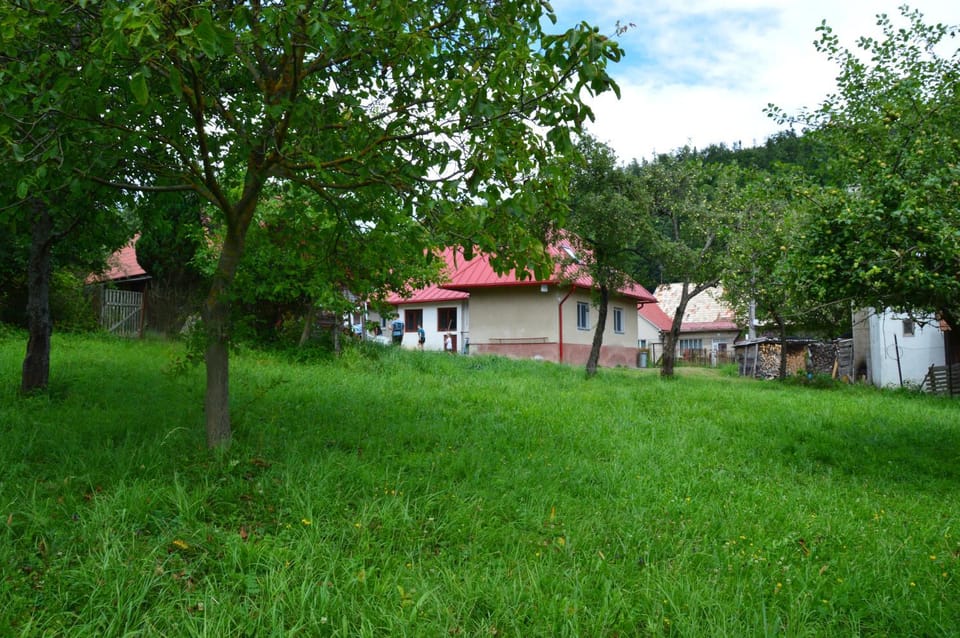 Romantická chalupa na laze House in Slovakia