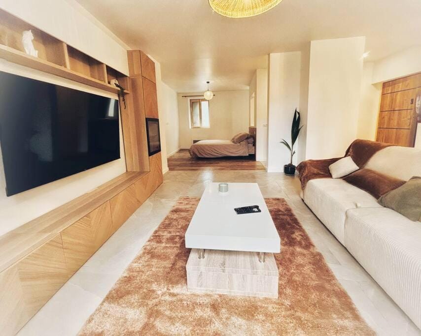 Cocon suspendu Apartment in Provence-Alpes-Côte d'Azur