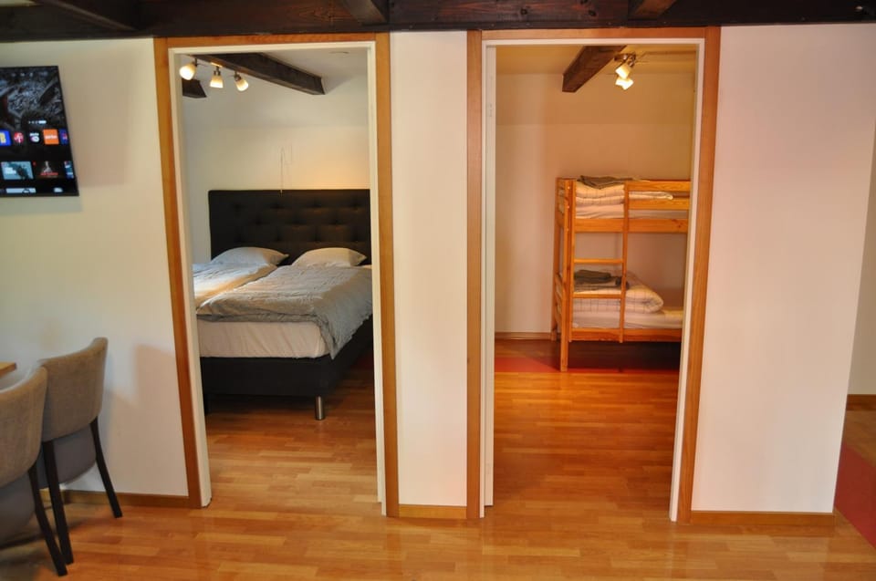 Bed, Bedroom, bunk bed
