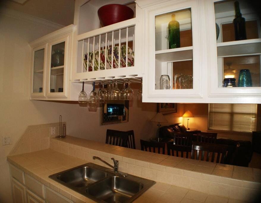 Mar y Sol II #5 Mid-island 1 minute walk beach access Apartment in South Padre Island