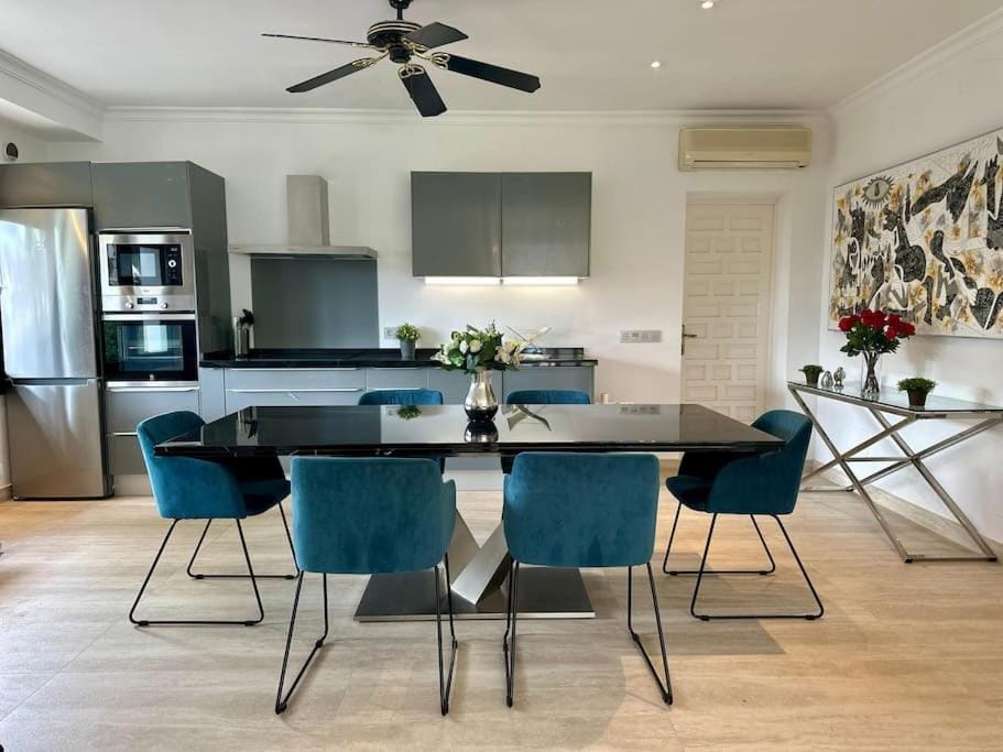 Stunning villa near the beach Villa in Costa del Sol