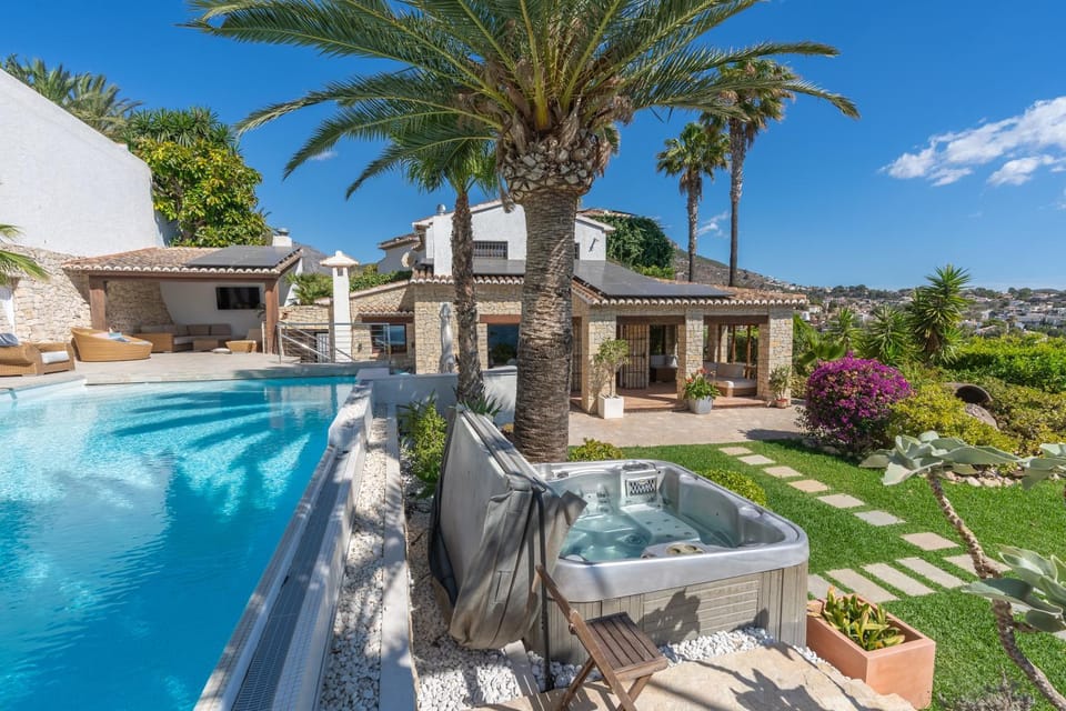 View (from property/room), View (from property/room), Balcony/Terrace, Swimming pool, Swimming pool