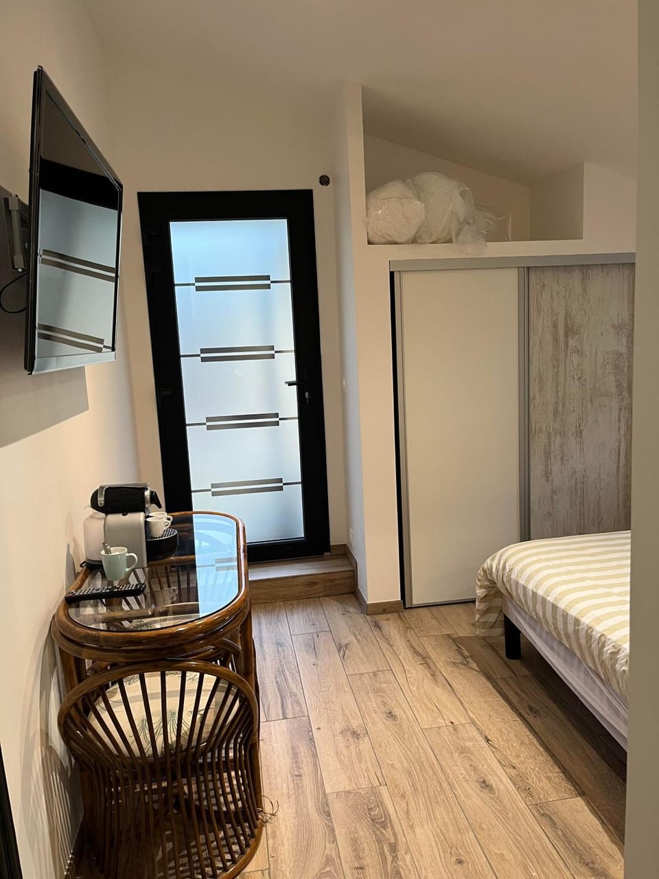 Chambre indépendante avec jardin - 100m de la mer Vacation rental in Normandy