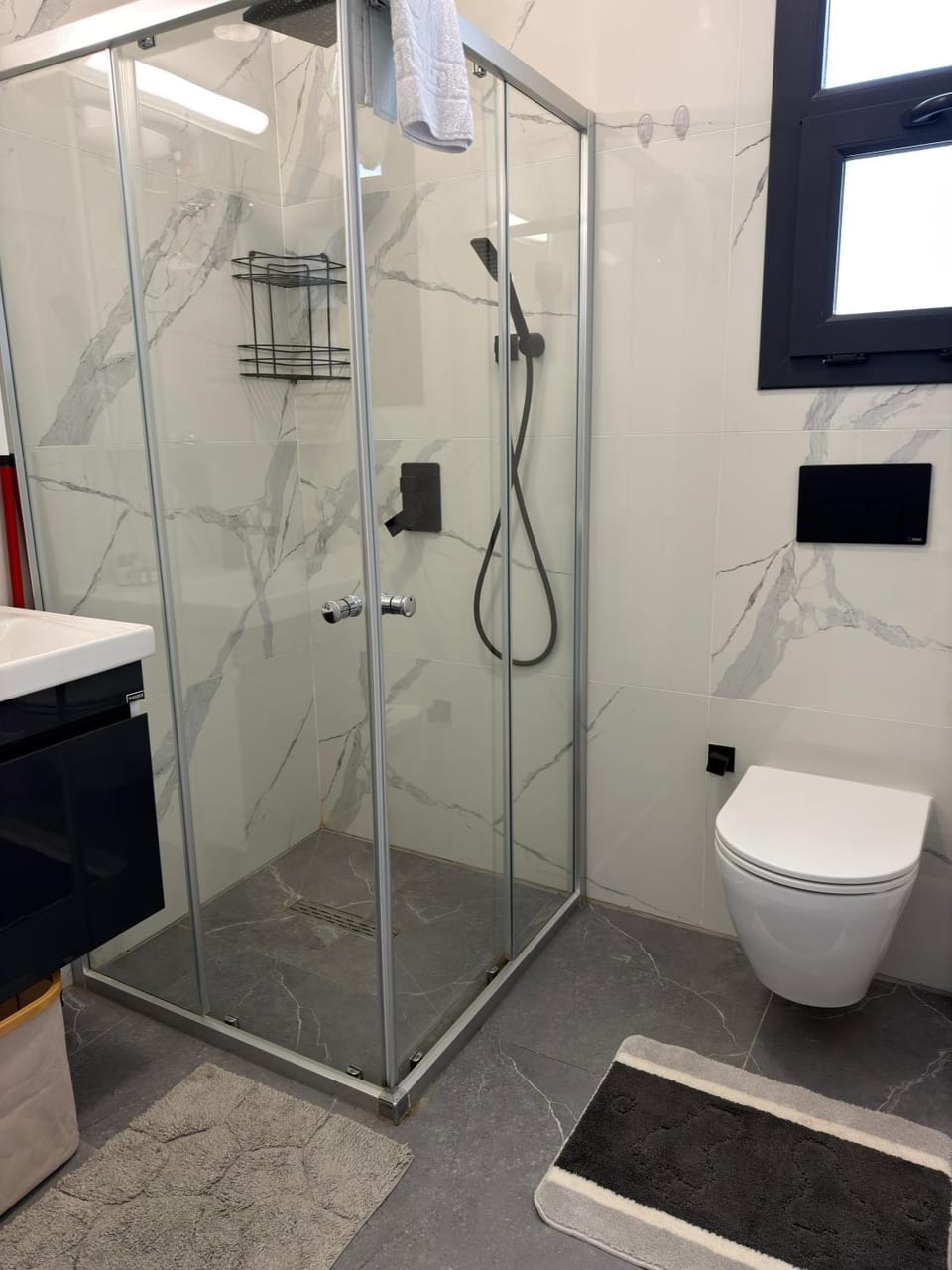 Shower, Toilet, Bathroom