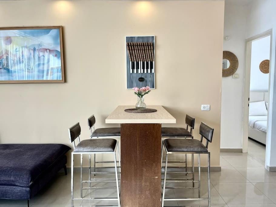 Urban Oasis Apartments l Prime Location Tel Aviv l By Bookiz Apartment in Tel Aviv-Yafo