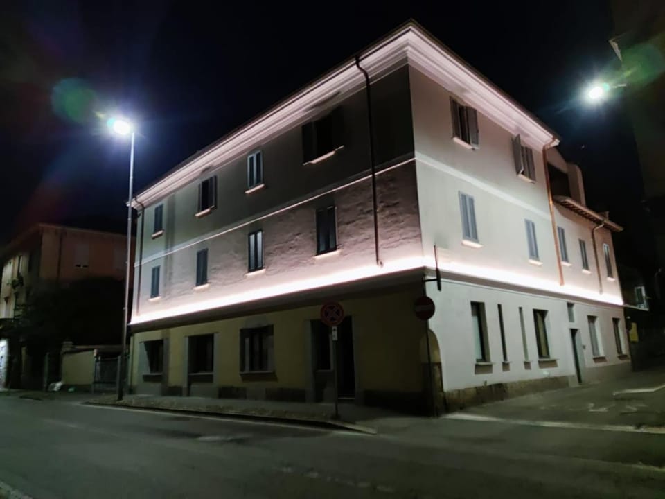 Property building, Street view