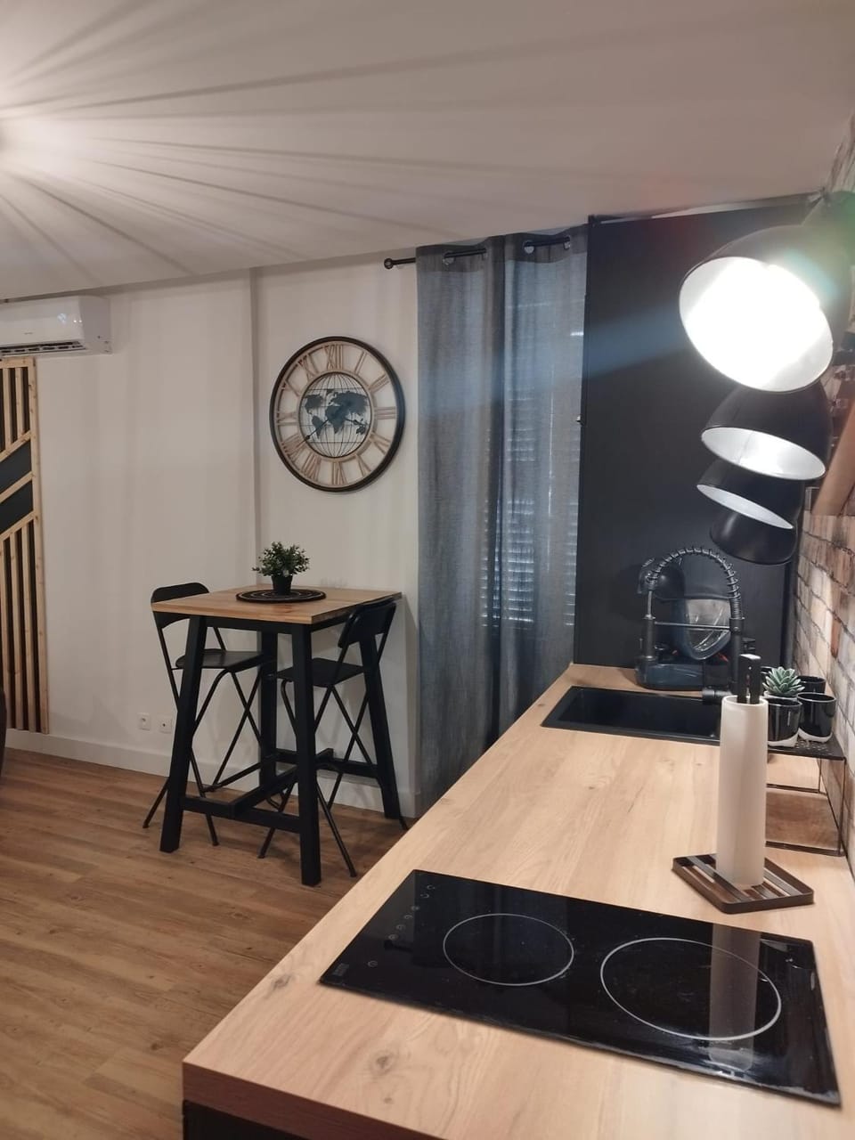 Cosy studio rénové style industriel Apartment in La Seyne-sur-Mer