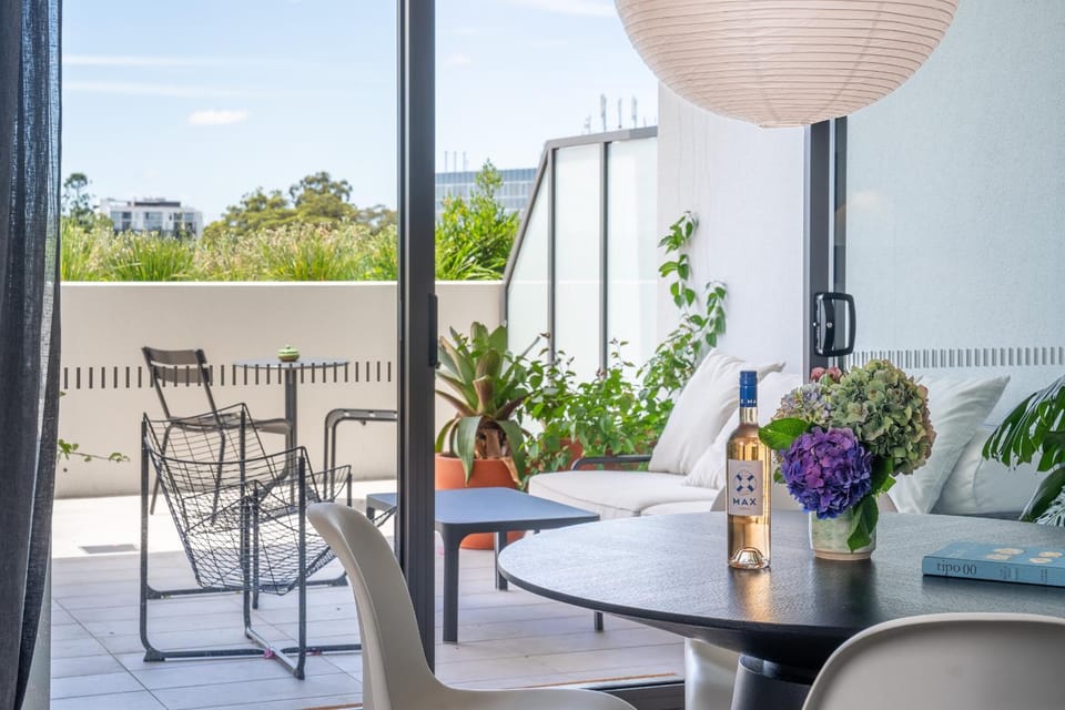 Patio, Spring, Day, Garden, View (from property/room), Balcony/Terrace, Living room, Seating area, Dining area, Garden view