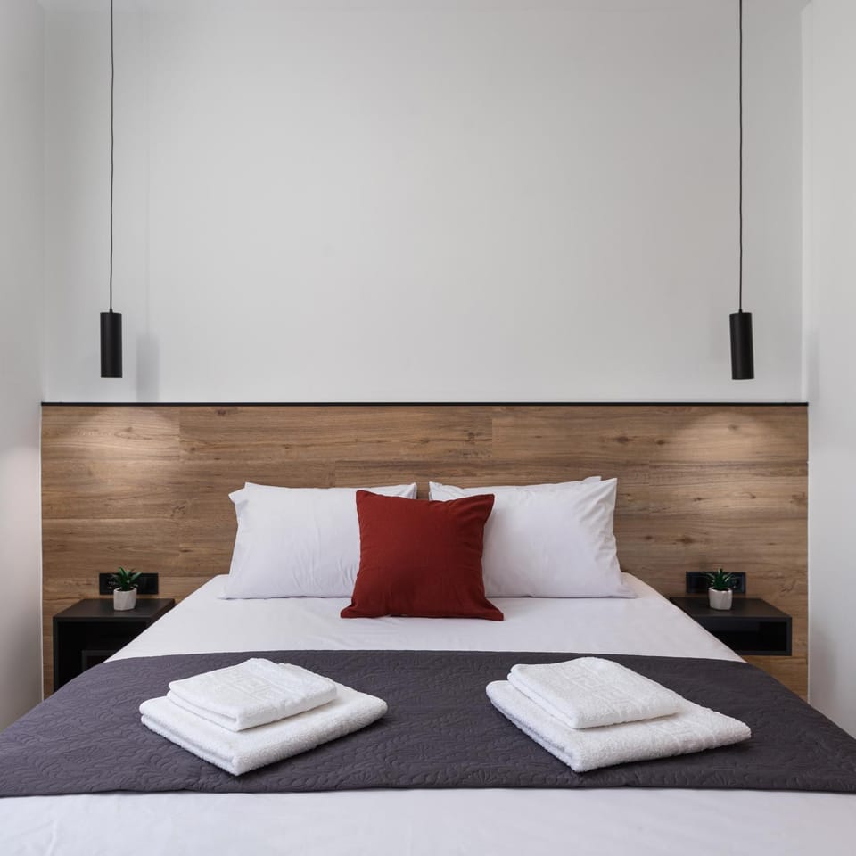The Meta Stay-Rooftop Access Sunny Suite Apartment in Athens