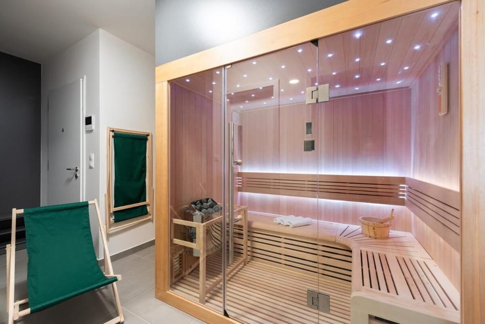 Sauna, towels