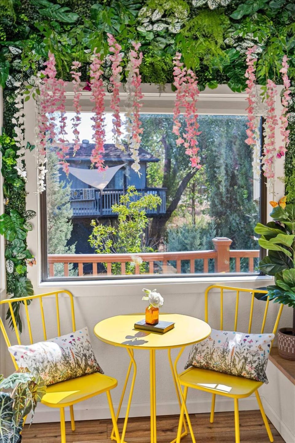 Cars Themed! Unique Design 4bd, GmRm! House in Sedona