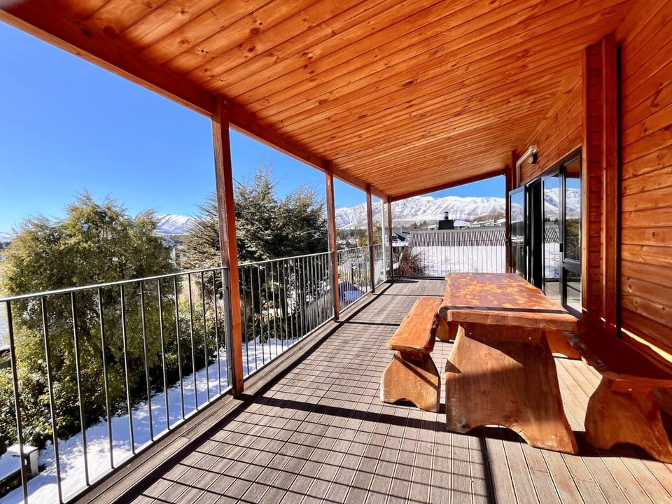 Patio, Winter, Dining area, Mountain view