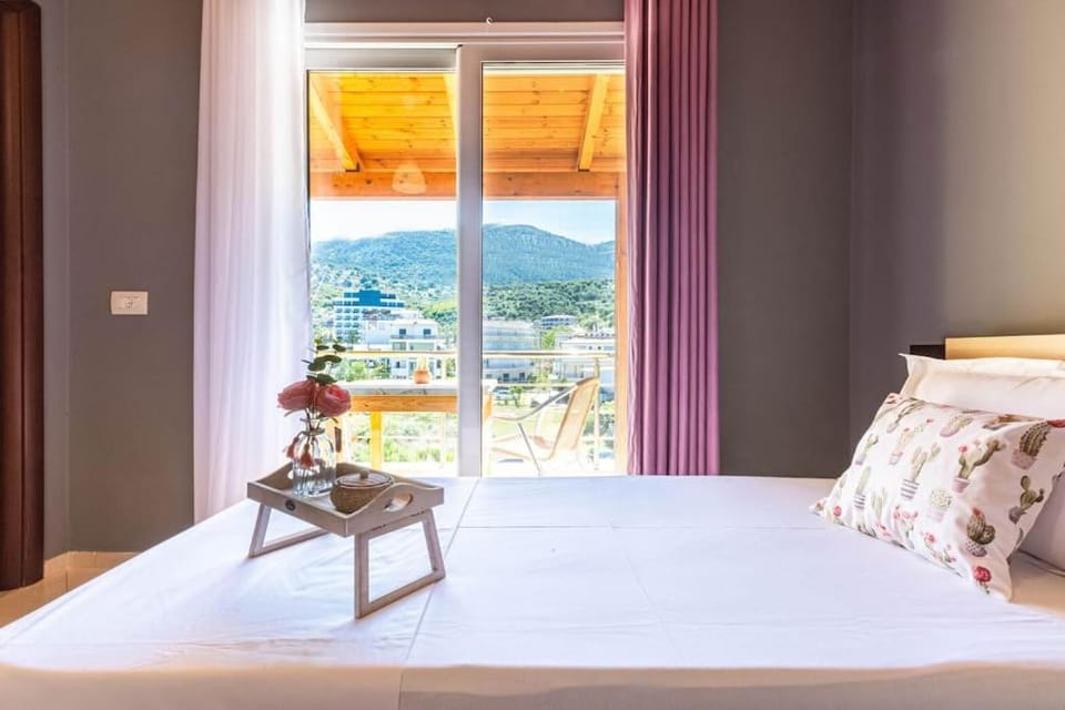 Potam'Sea Bliss 33- Beach Front, Sun Beds & Parking Apartment in Vlorë County, Albania