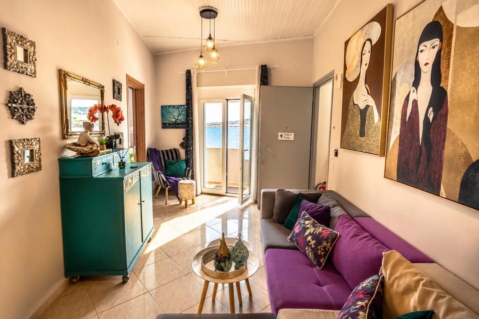 Orpheus House Beachfront 2BR Apartment with Balcony & Sea View Walk to Old Town Apartment in Chania