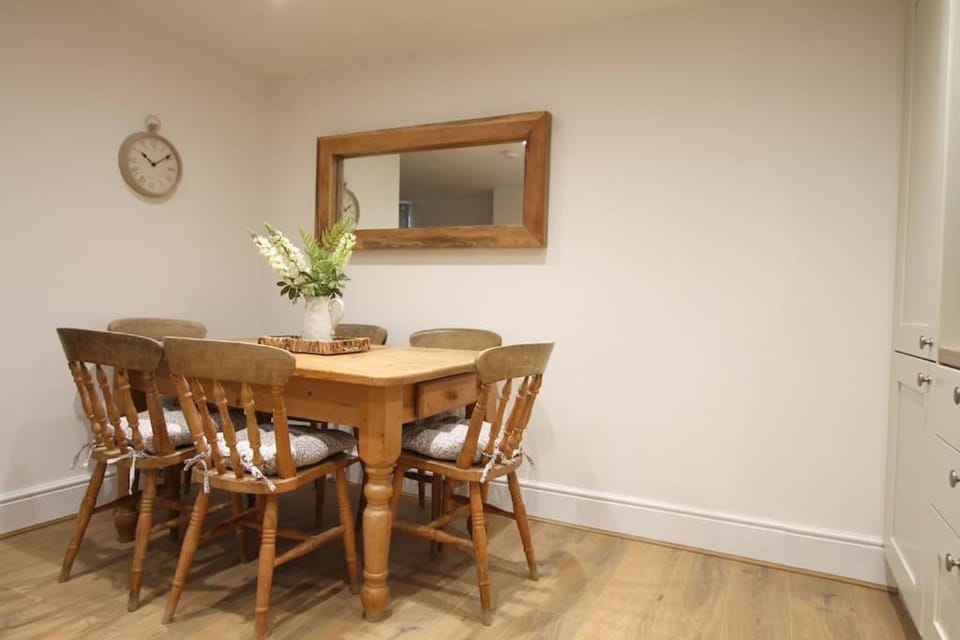 Peaceful Cotswolds Cottage - Stow-on-the-Wold, Owl Cottage House in West Oxfordshire District