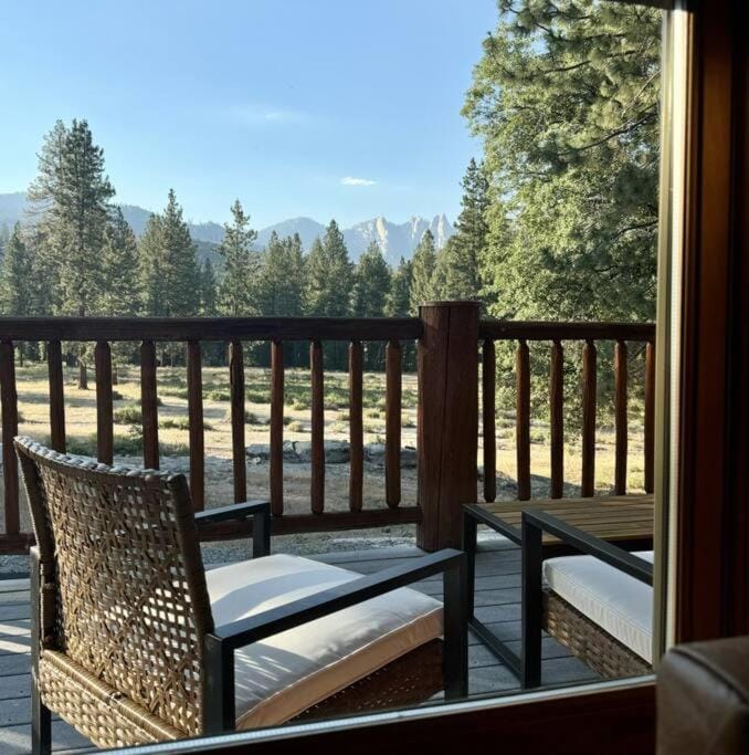 Sugar Pine Lodge House in Sierra Nevada