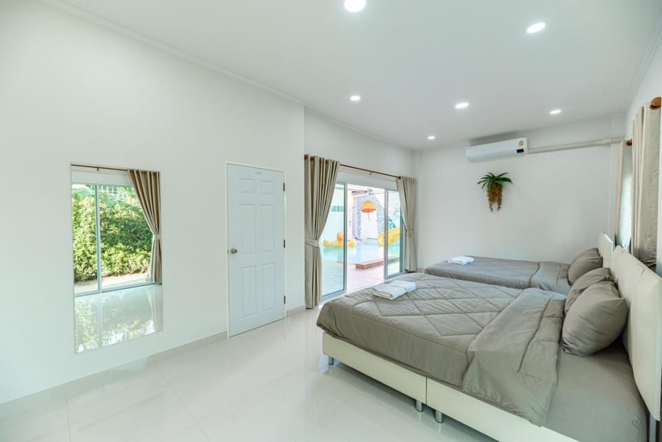 1day smile pool villa Villa in Chon Buri Changwat