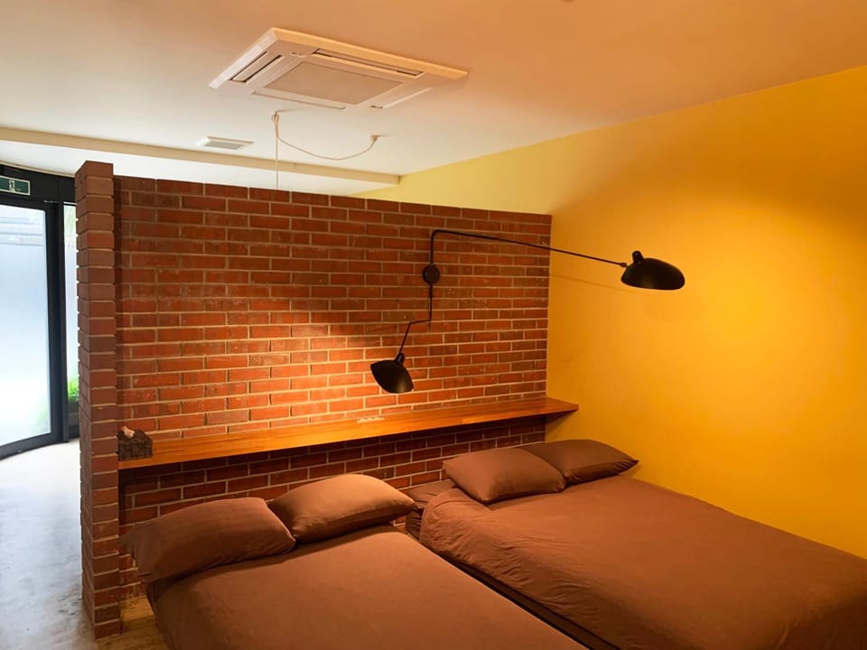 Bed, Bedroom, air conditioner