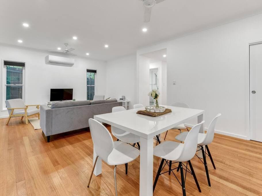 Spacious Three-Bedroom Home House in Brisbane